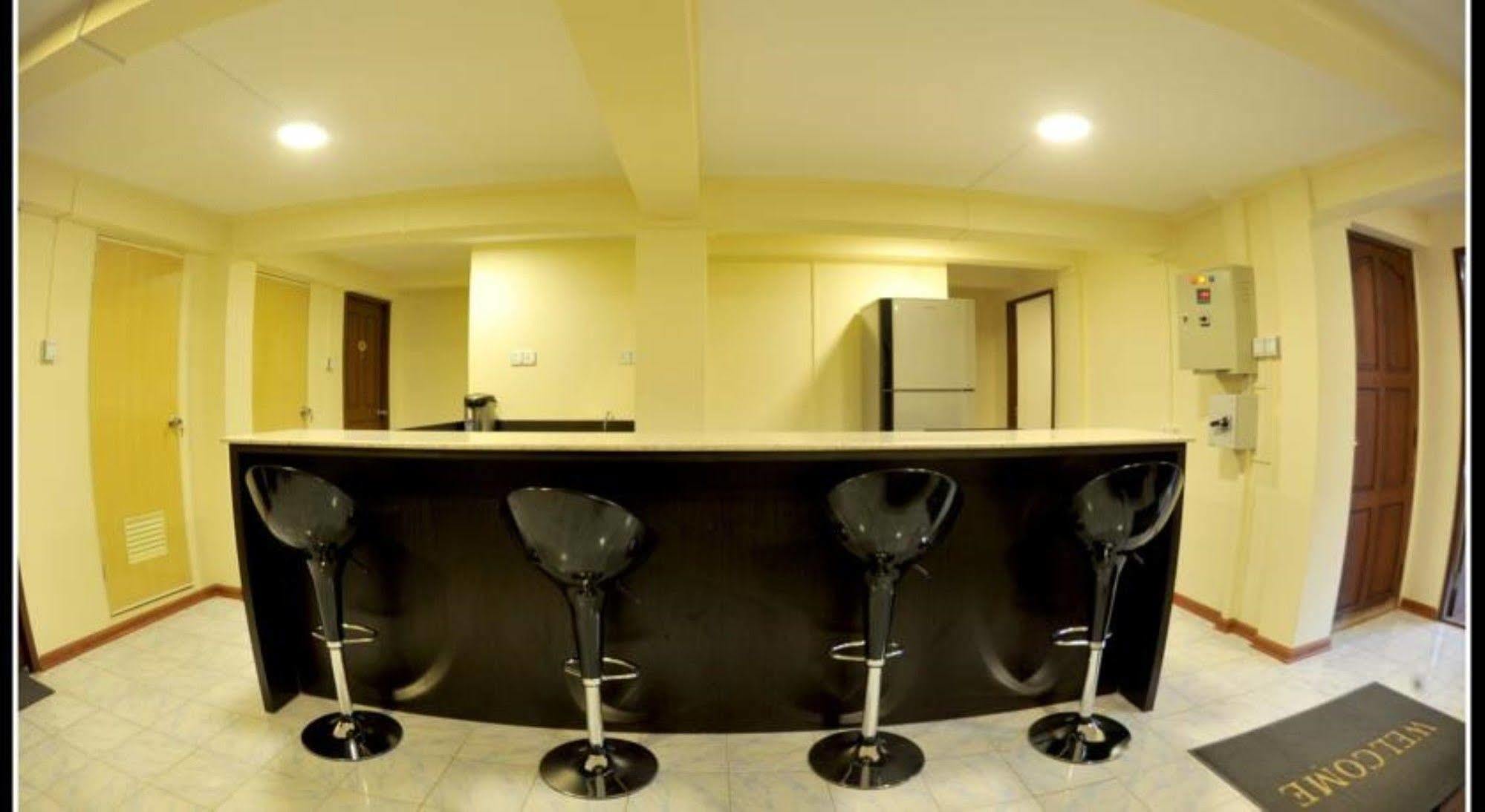 York Residence Γιανγκόν Εξωτερικό φωτογραφία