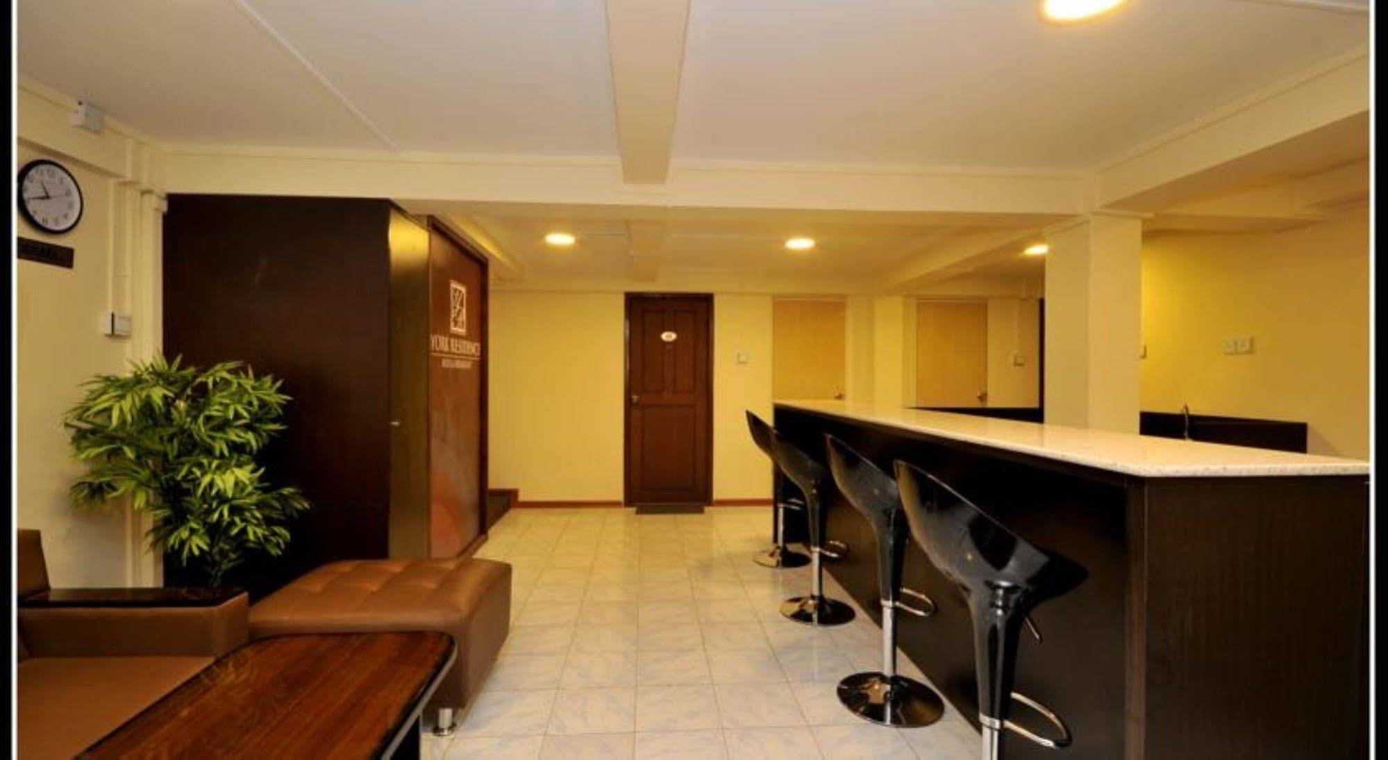 York Residence Γιανγκόν Εξωτερικό φωτογραφία